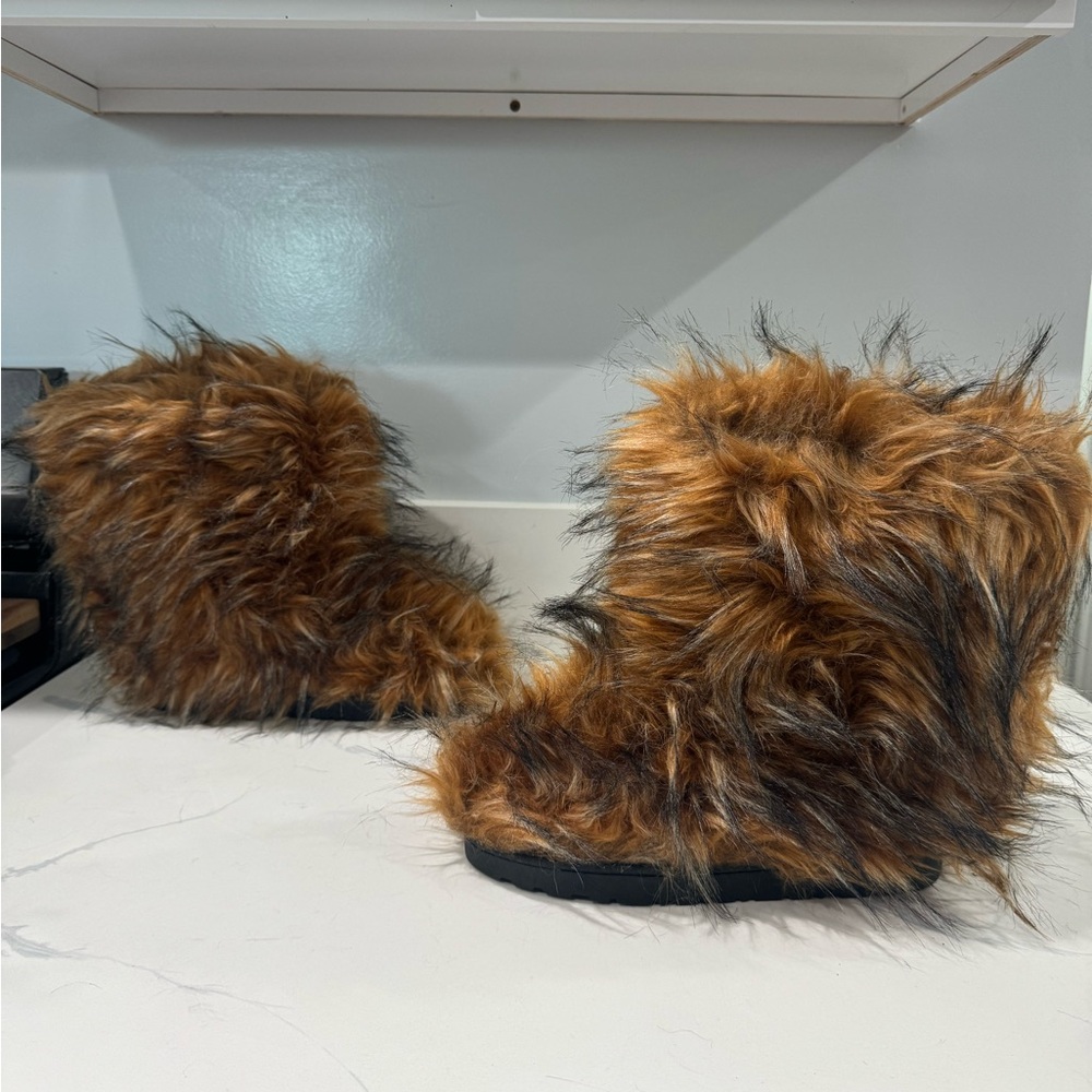 Faux Fur Brown and Black Boots